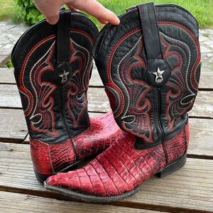 Los altos genuine alligator boots black and red pointy toe